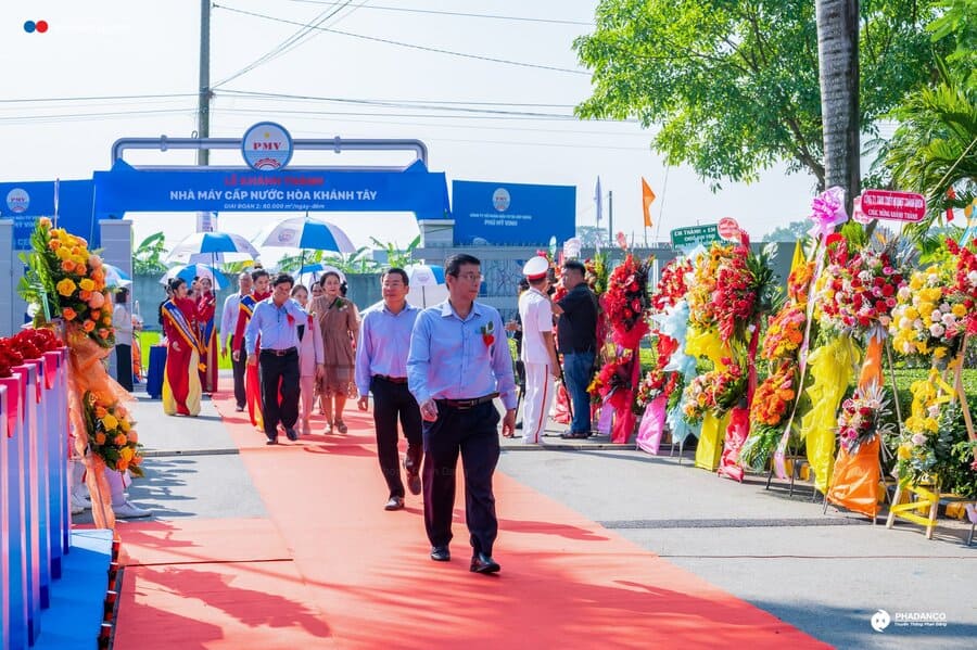 Tổ Chức Lễ Khánh Thành